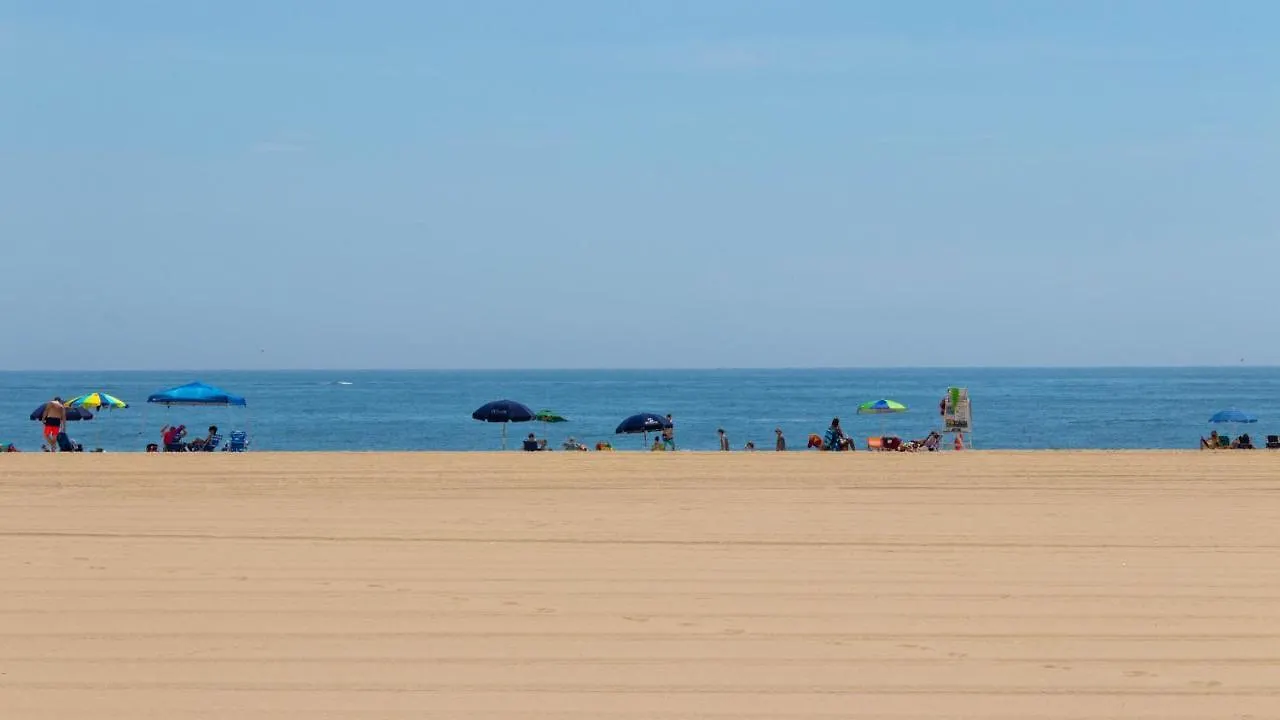 Rideau Oceanfront