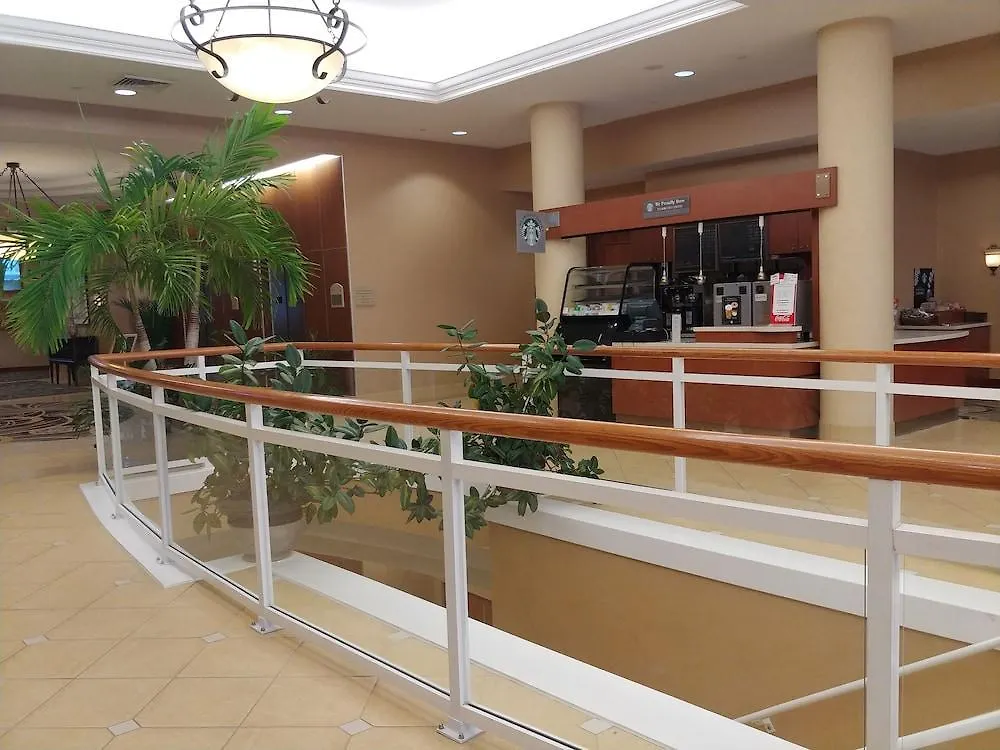 Hilton Ocean Oceanfront 4*