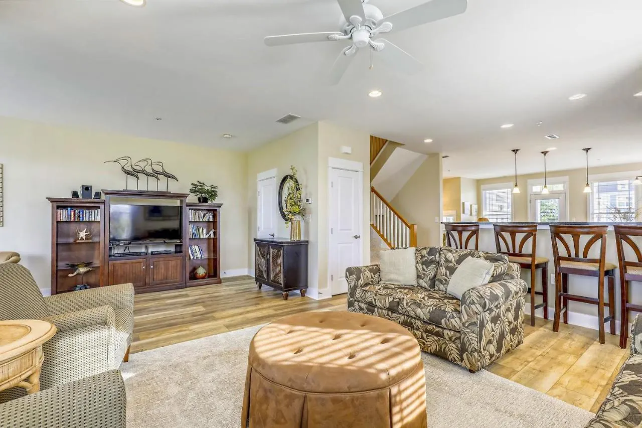 13009 Bowline Ln 1 *