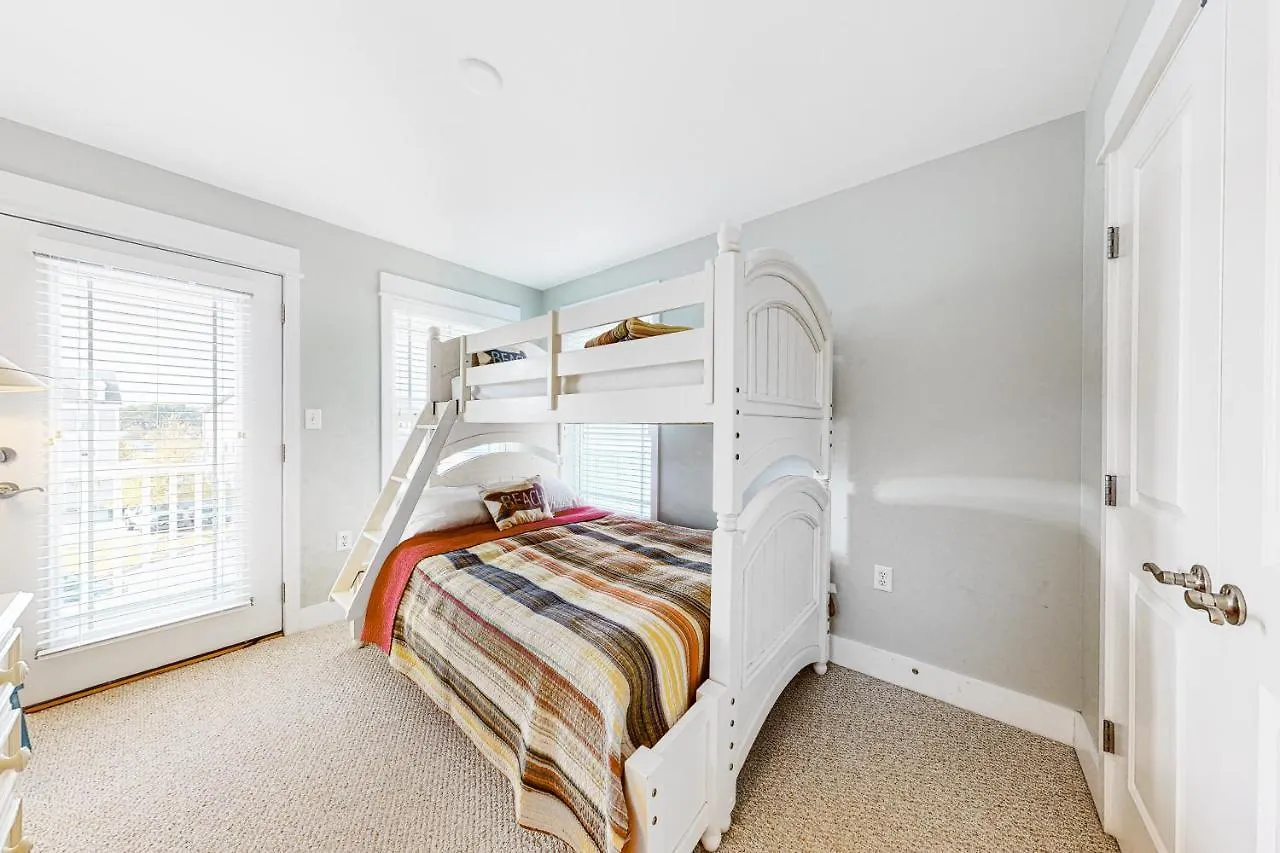 Holiday home 13009 Bowline Ln 1