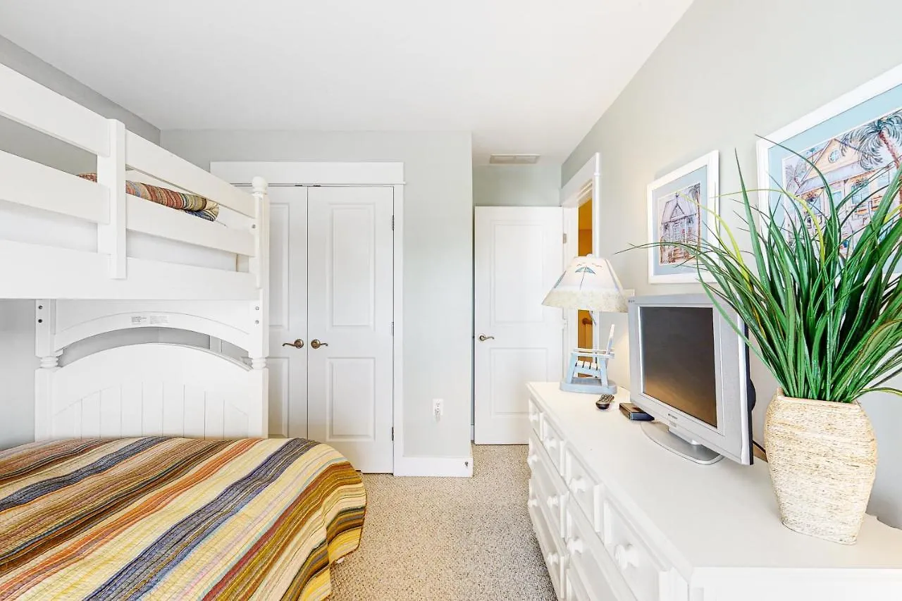 Holiday home 13009 Bowline Ln 1