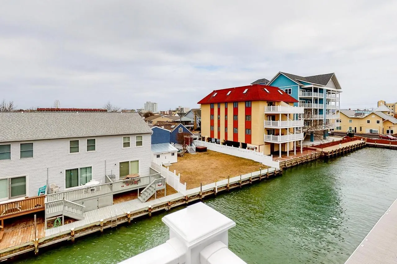 Island Cove Unit E 度假居