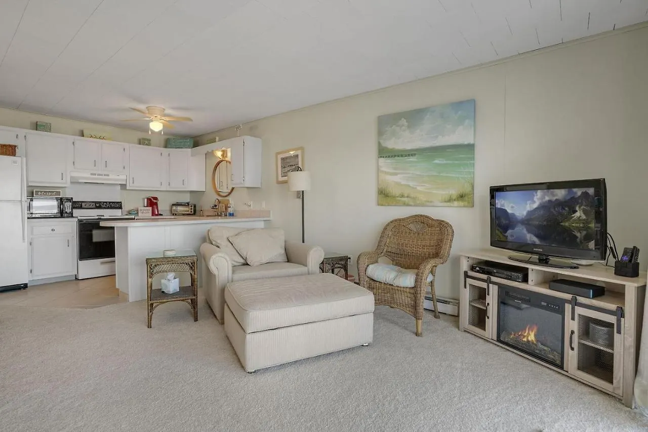 Beachcrest 17 Apartment