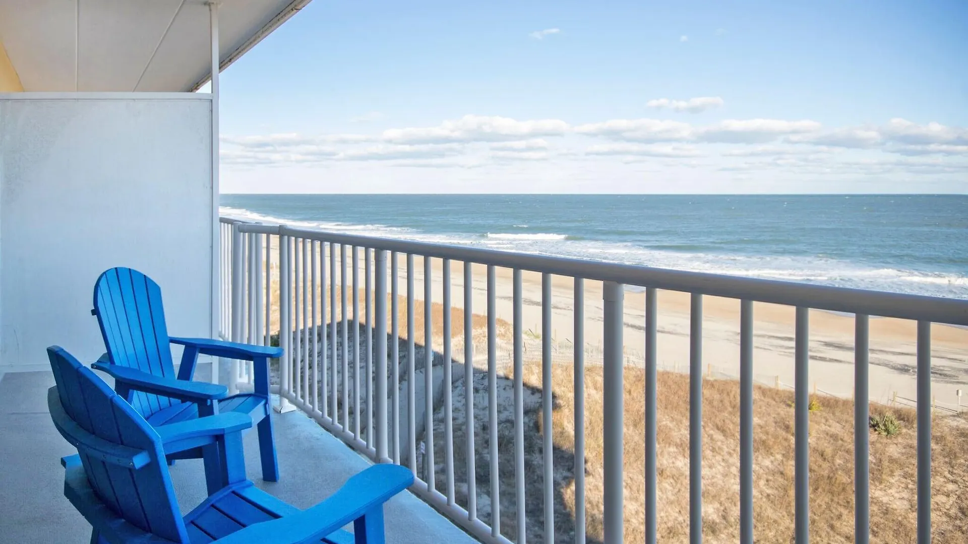 Sealoft Oceanfront Hotel 2*