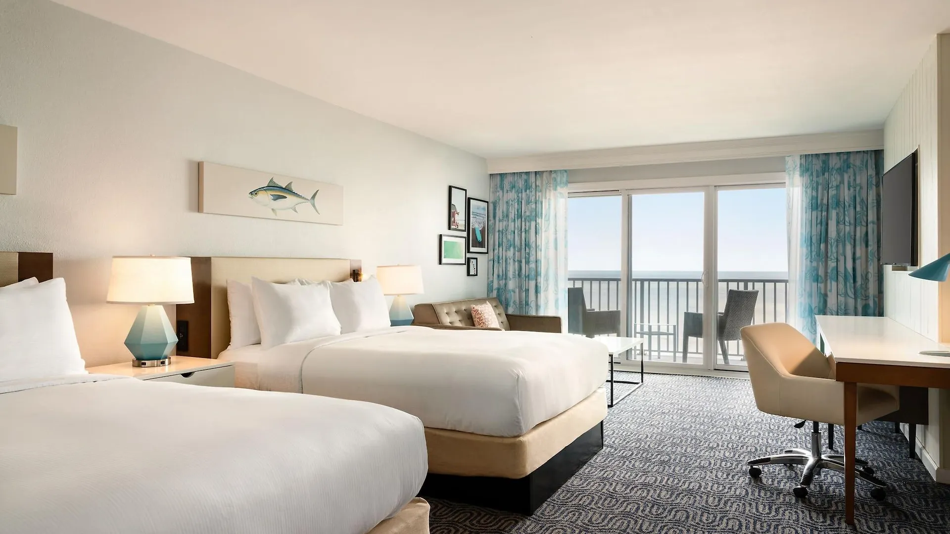 Doubletree By Hilton Ocean Oceanfront מלון אושן סיטי