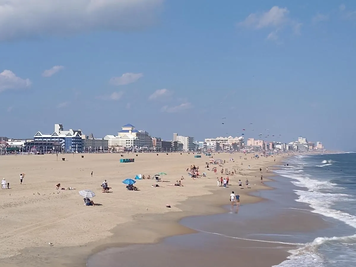 Runaway Bay 76 בית נופש *