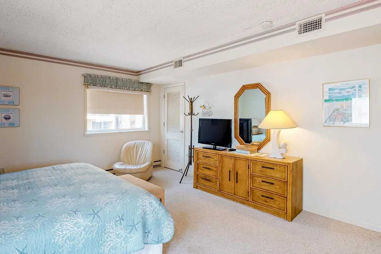 Wight Street - Unit 2 Apartment *