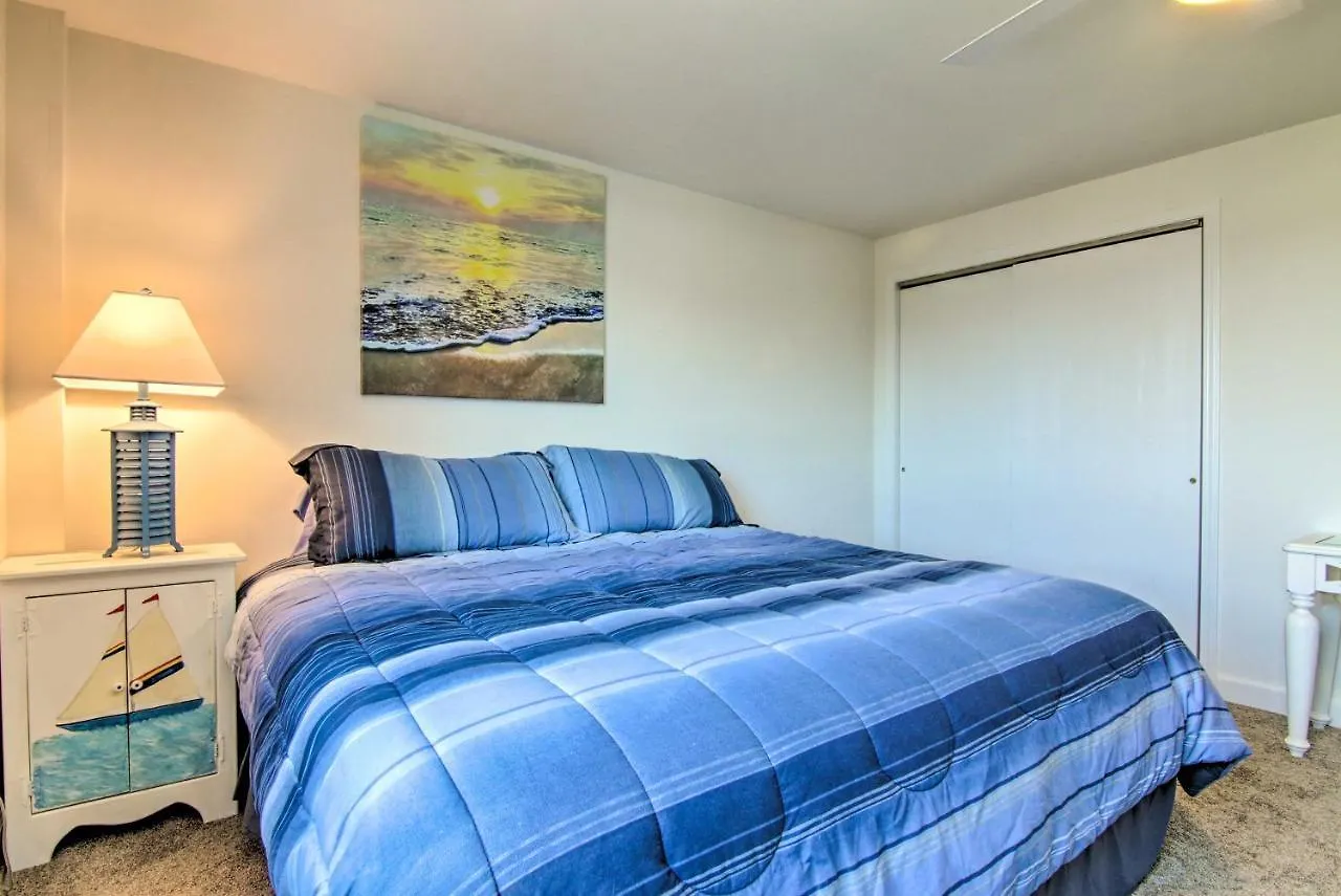 Holiday home Ocean Townhome, Deck With Canal Access! Ocean City
