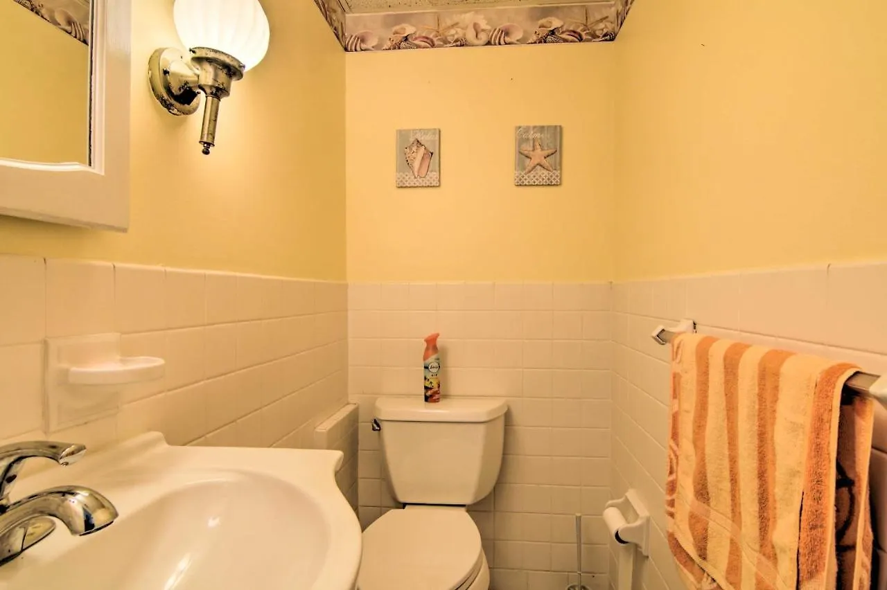 Holiday home Ocean Townhome, Deck With Canal Access! Ocean City