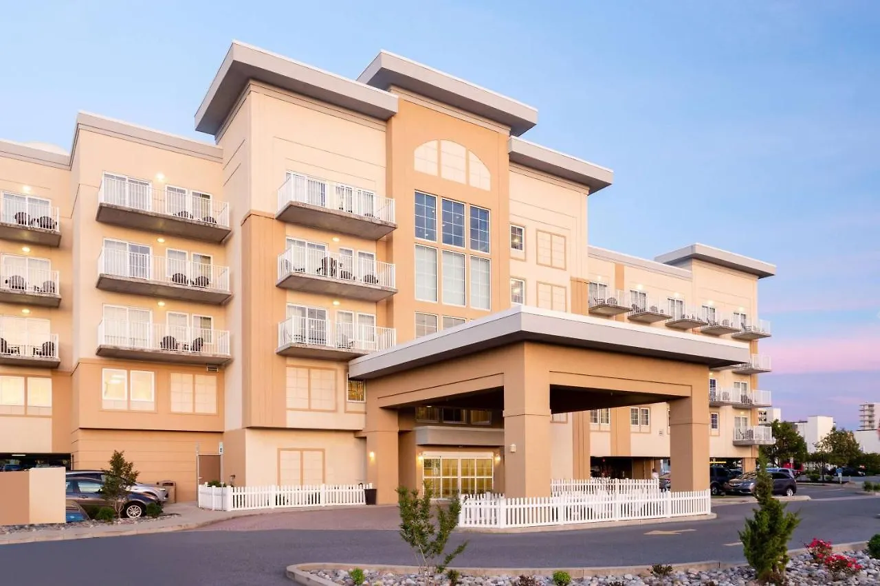La Quinta By Wyndham Ocean 3*
