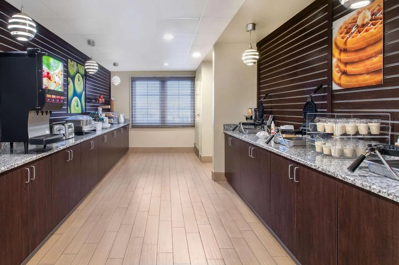 La Quinta By Wyndham Ocean Hotel