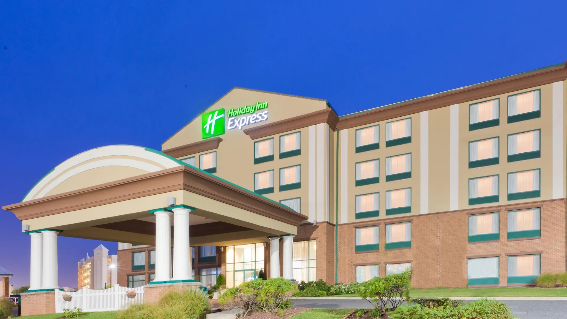 Resort Express & - Ocean By Ihg 3*