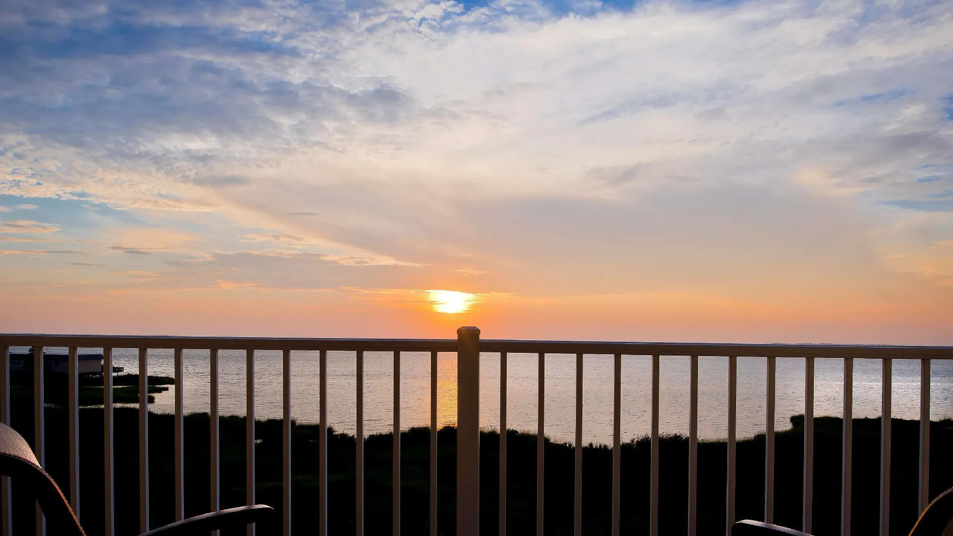 Hampton & Ocean Bayfront-convention Center Szálloda 3*