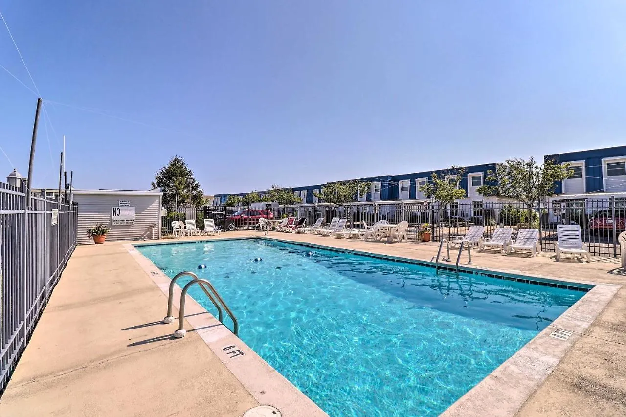 Vakantiehuis Ocean Townhome With Pool Access Less Than 1 Mi To