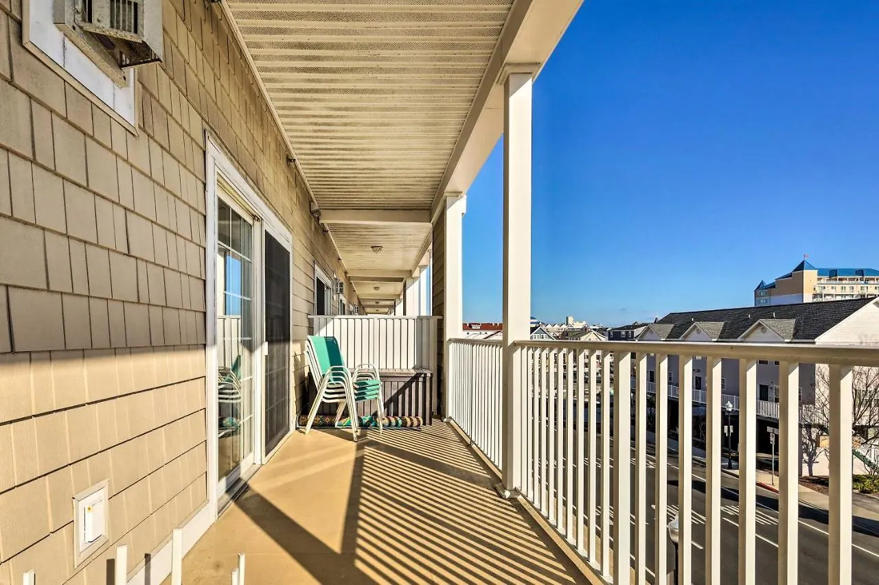 Apartment Downtown Ocean Balcony With Inlet View *