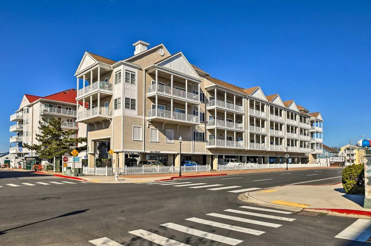 Downtown Ocean Balcony With Inlet View Ocean City