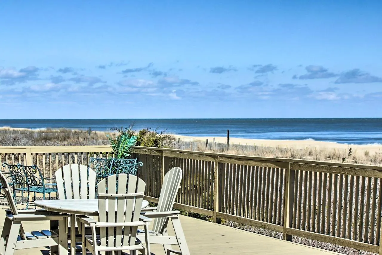 Apartment Beachfront Ocean With Indoor Pool And Views