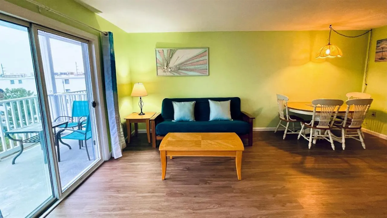 Marylander Condominiums, 90 Steps From The Apartahotel 4*