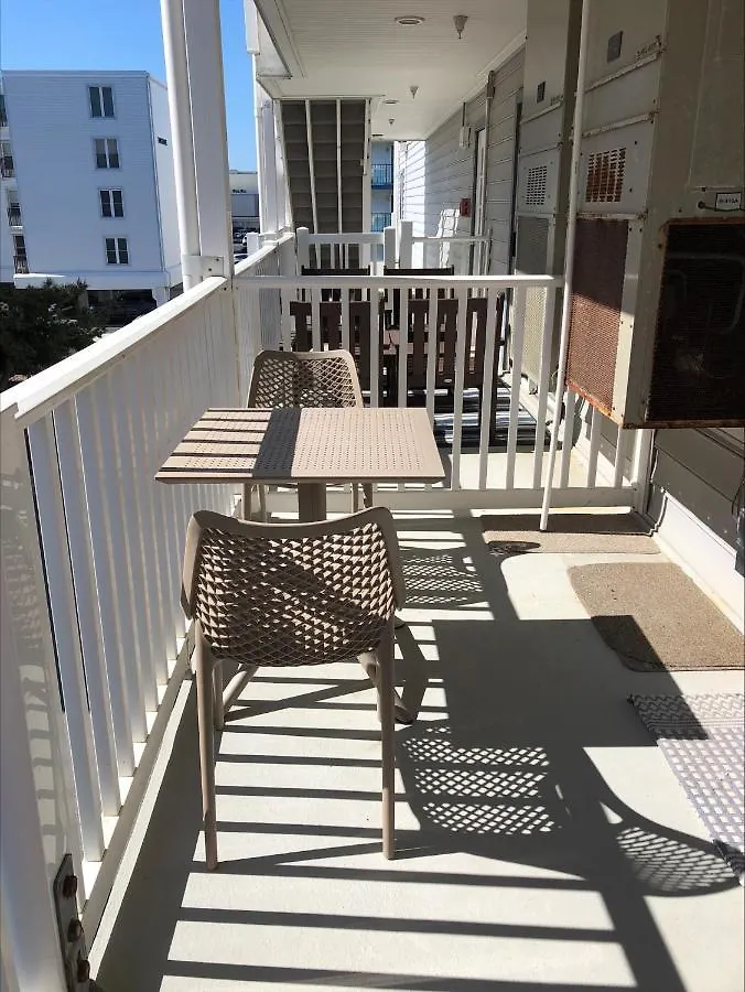 Marylander Condominiums, 90 Steps From The 4* Ocean City