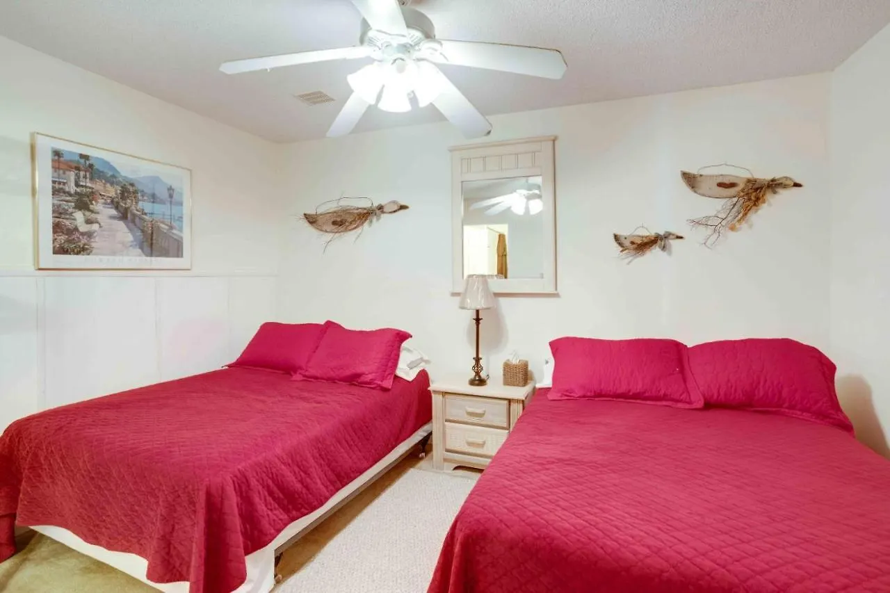 Apartahotel Marylander Condominiums, 90 Steps From The