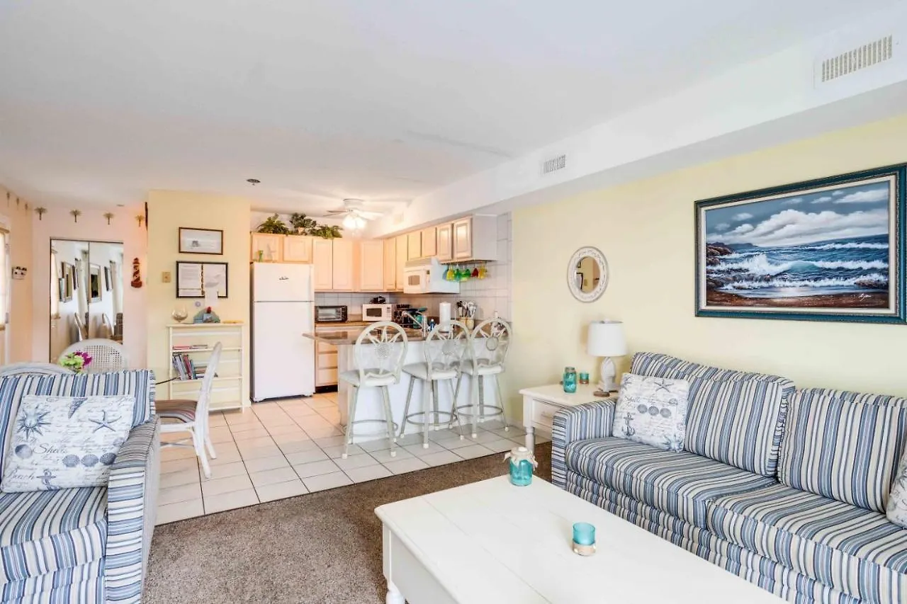 Apartahotel Marylander Condominiums, 90 Steps From The