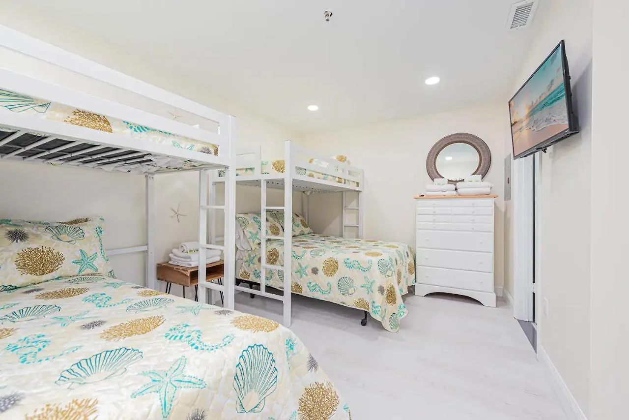 Marylander Condominiums, 90 Steps From The Apartahotel Ocean City