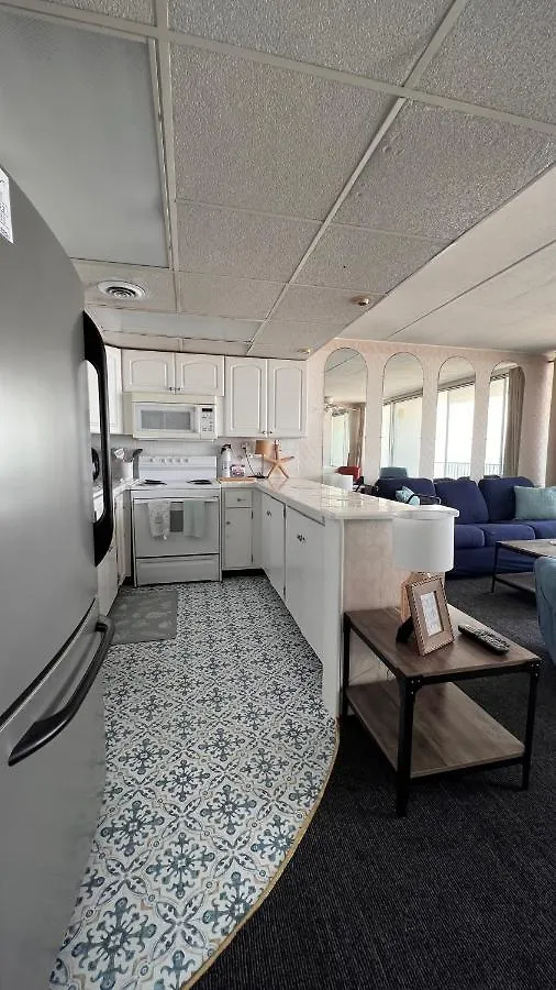 Oceanfront With Pool And Direct Access On 30th Street