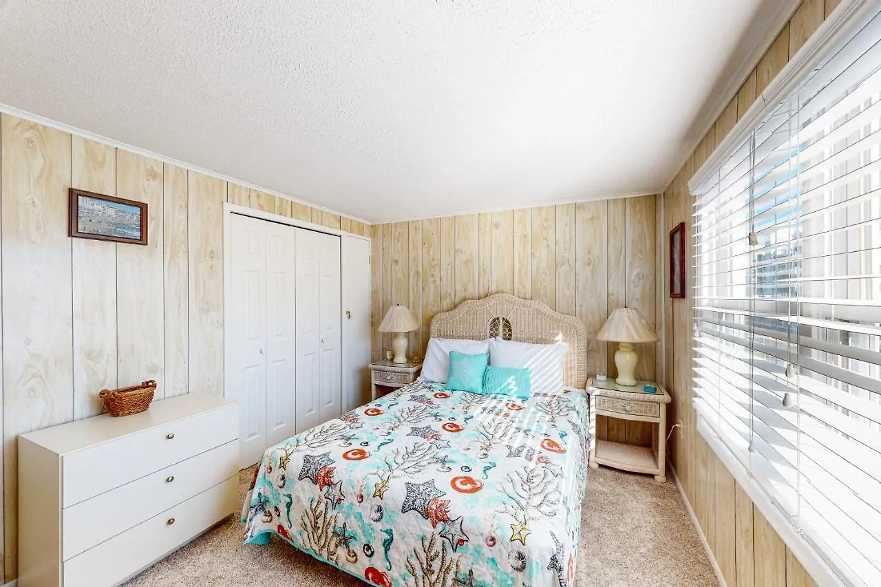 Sea Loft 210
