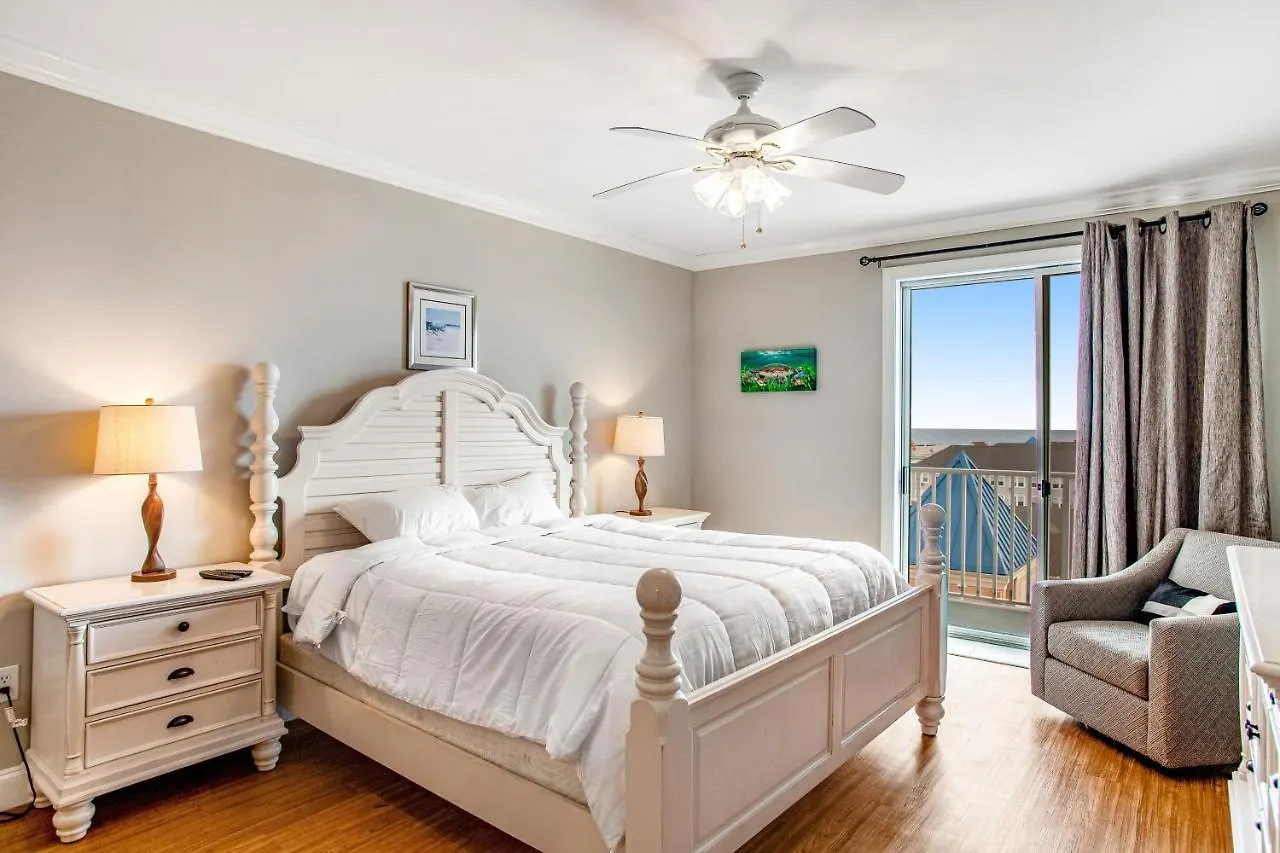 Belmont Towers 608 Апартаменты