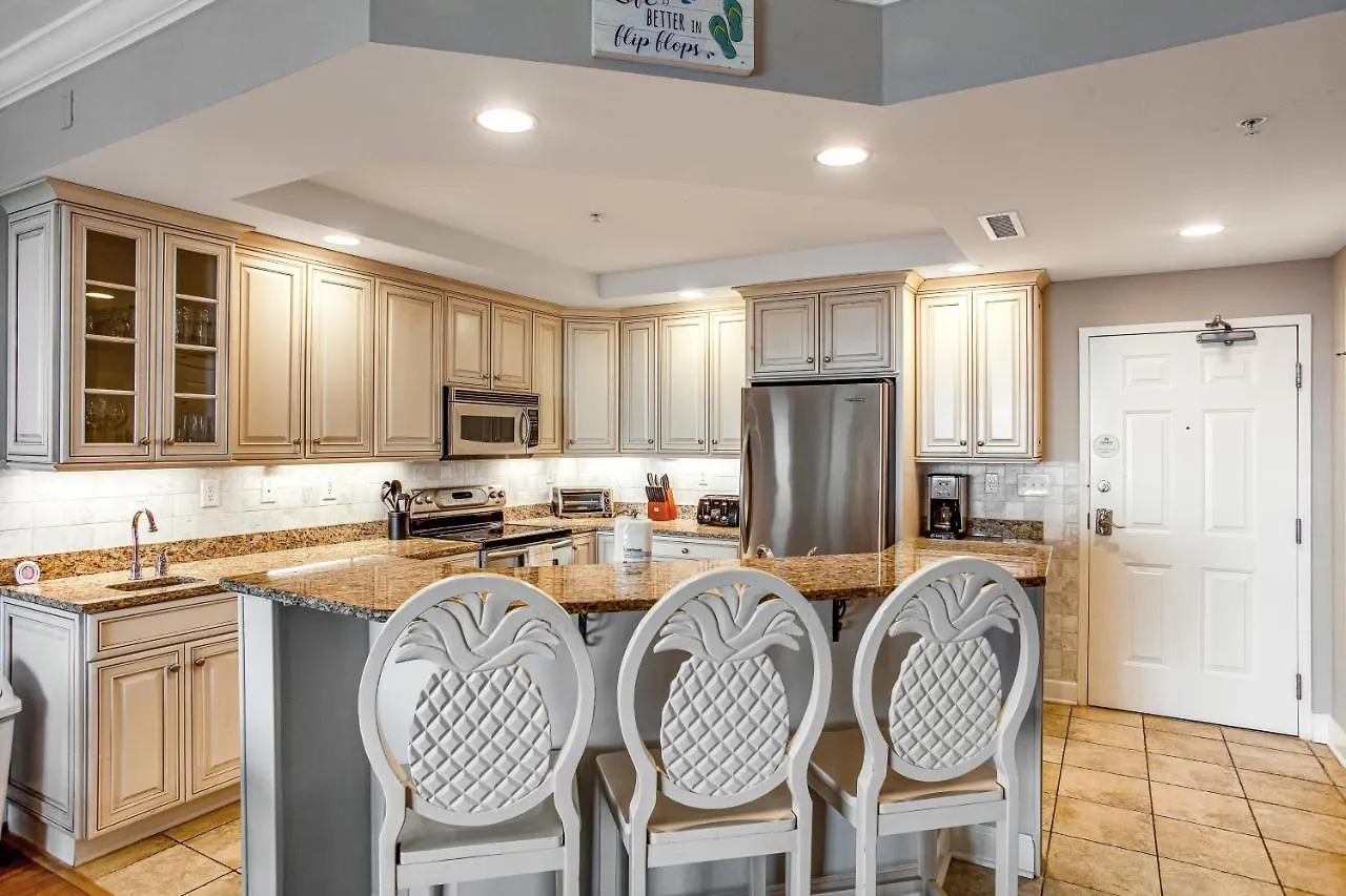 Belmont Towers 608 Апартаменты *
