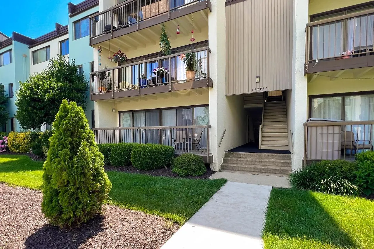 Apartment Tiburon 2c *