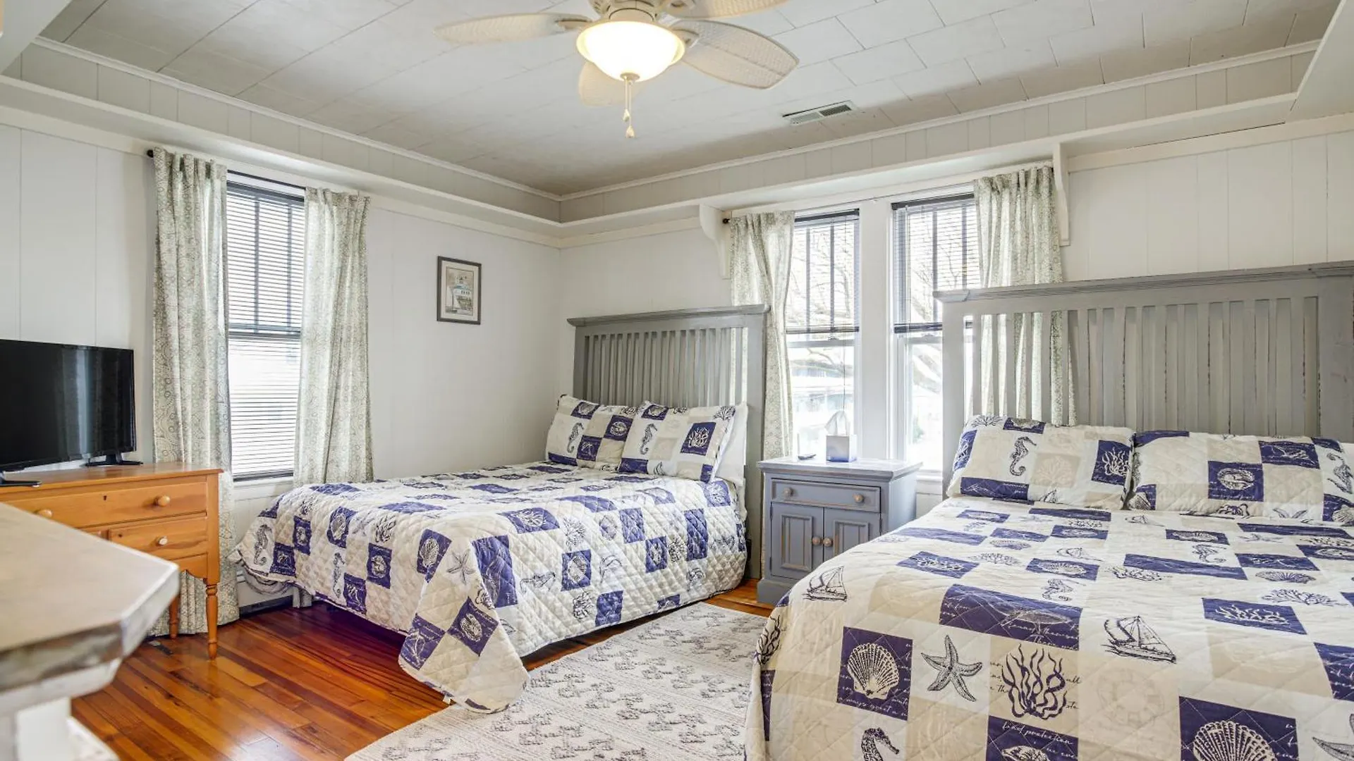 Casa vacanze Ocean Escape With Cozy Porch Walk To Boardwalk Ocean City