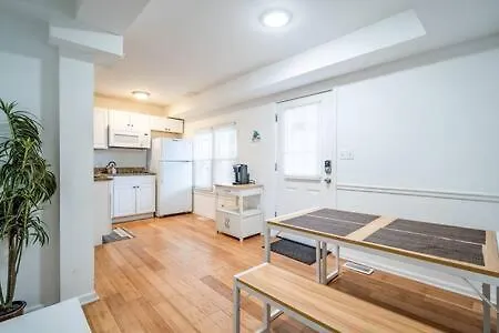 Sunny Getaway A1 Ocean Block Walk To