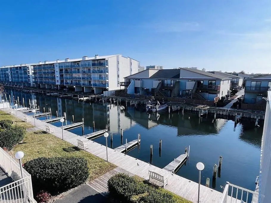 Canal Front With Swimming Pool And Grill * Ocean City