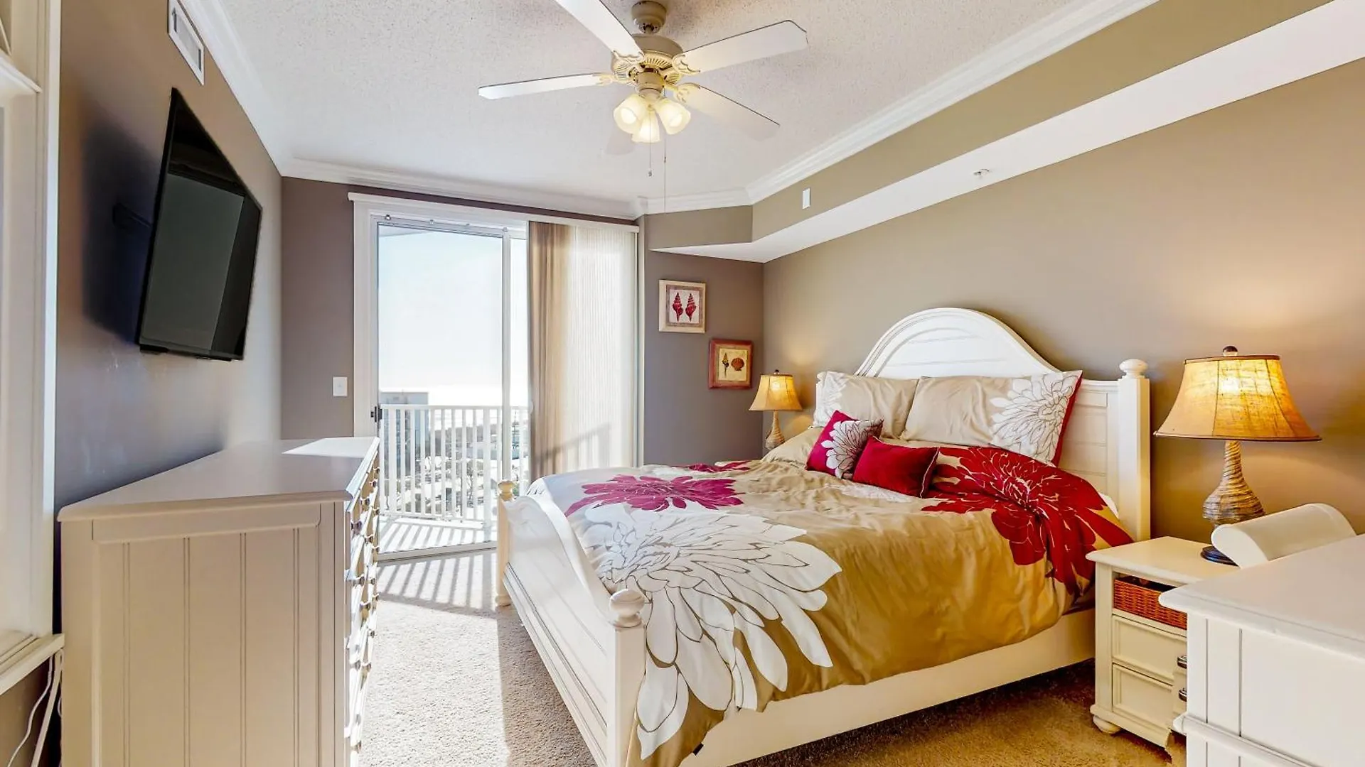 Mayfair 503 Apartment
