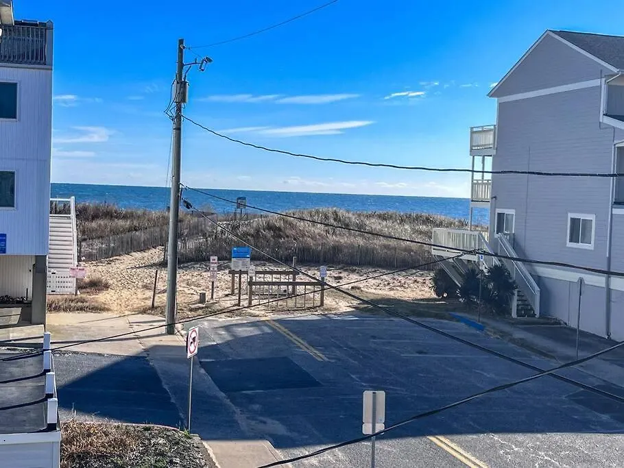 펜션 Ocean Views And Just Steps To The Beach!