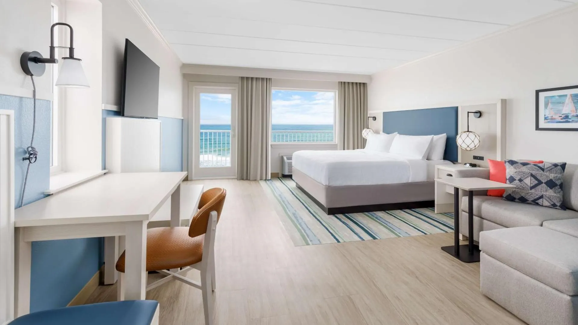 Hotel Hilton Garden Ocean Oceanfront 3*