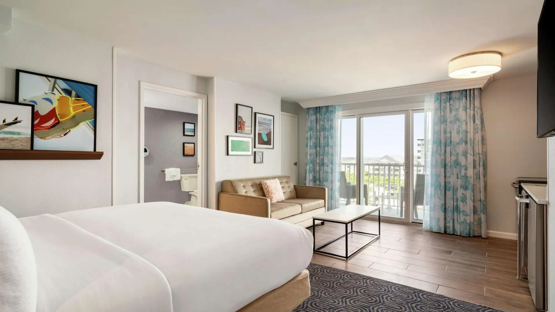 Doubletree By Hilton Ocean Oceanfront 4*