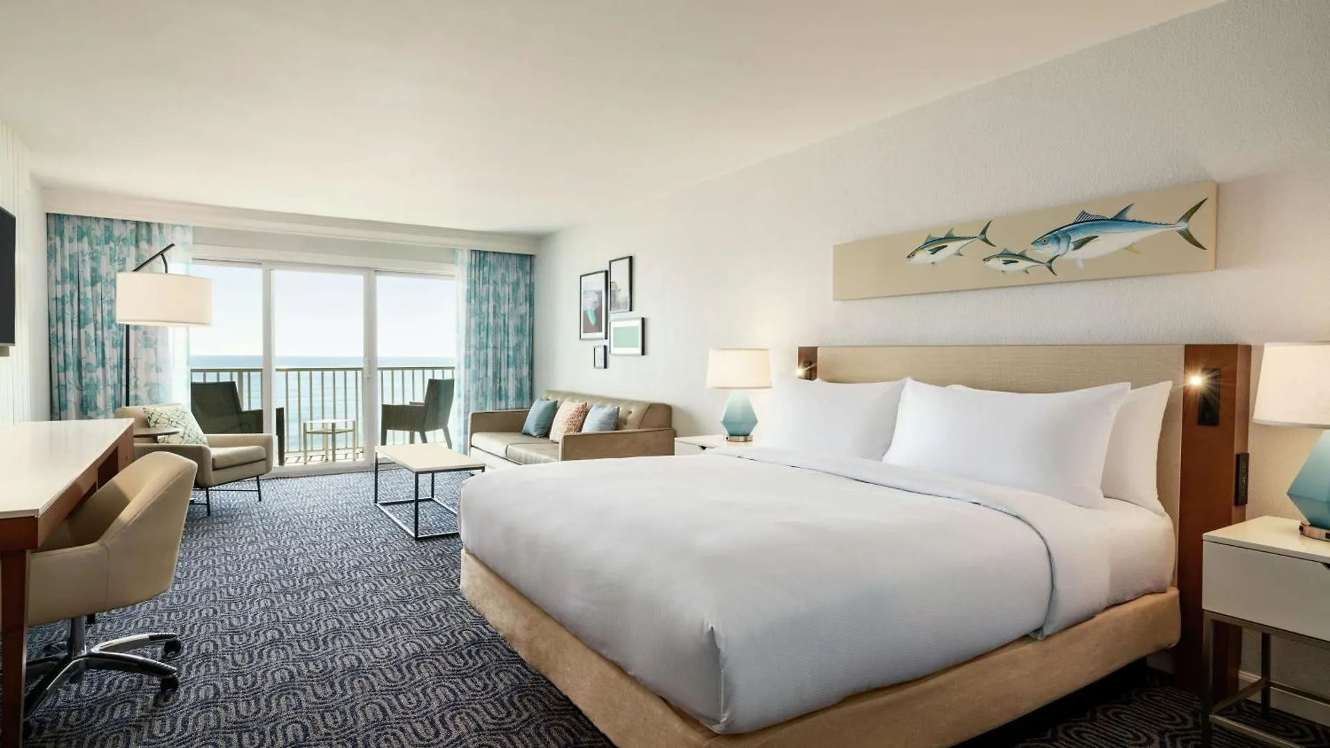 מלון Doubletree By Hilton Ocean Oceanfront