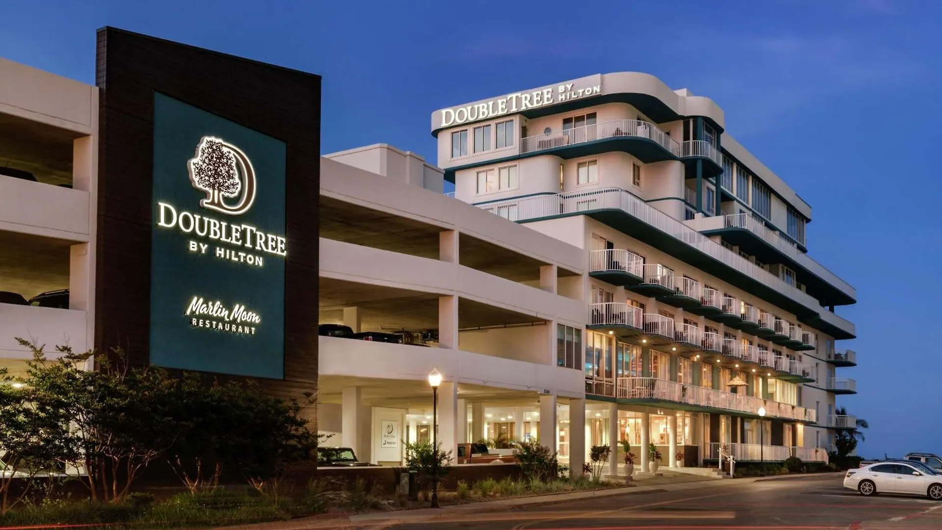 מלון Doubletree By Hilton Ocean Oceanfront אושן סיטי