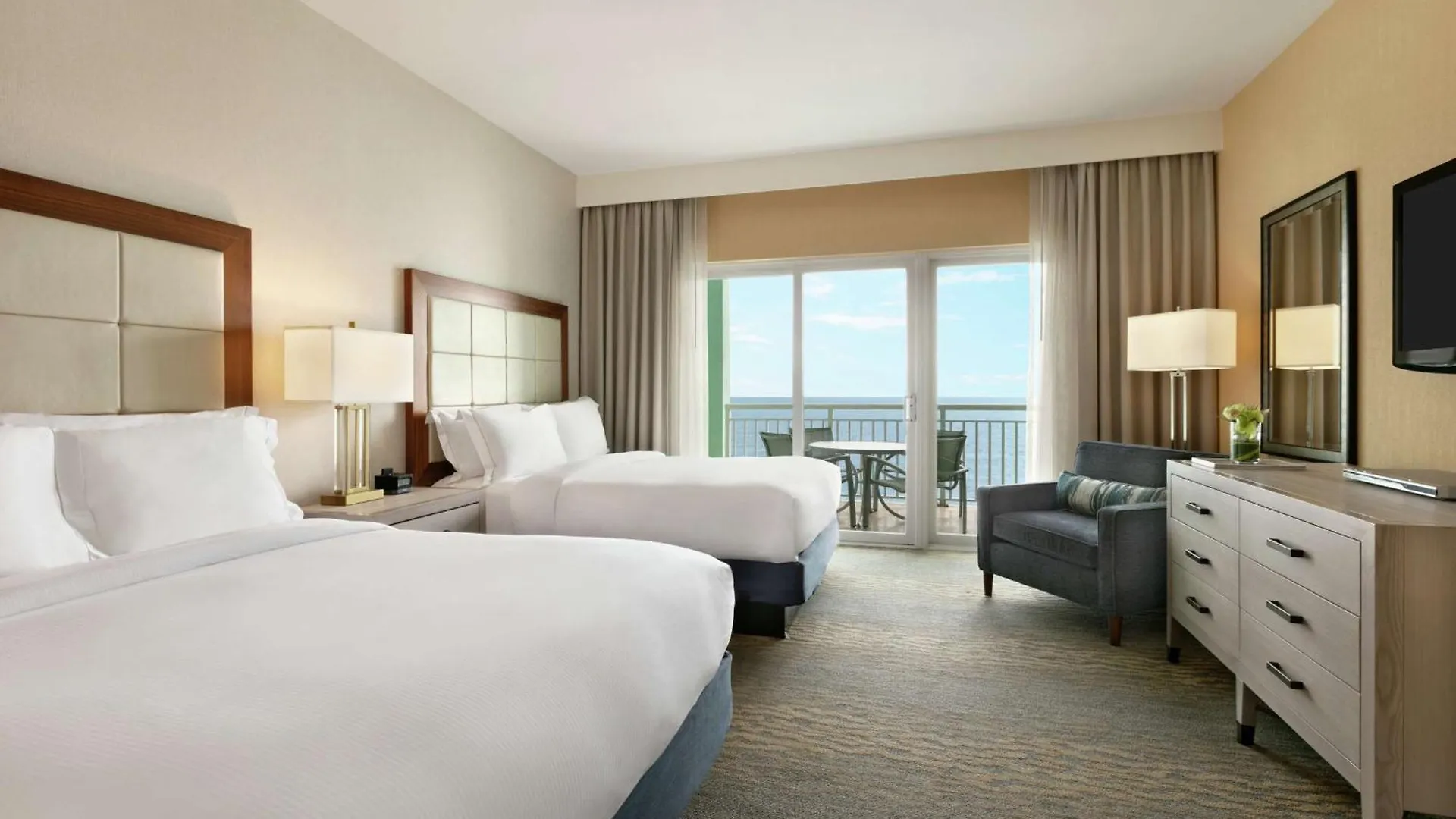 Hilton Ocean Oceanfront Resort 4*