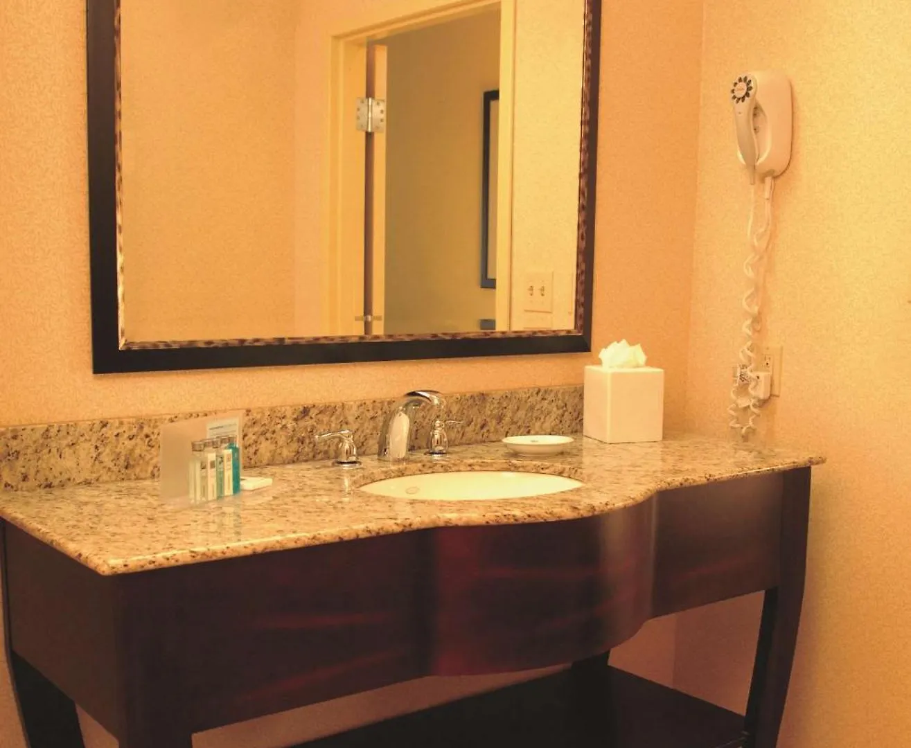 Hampton & Ocean Bayfront-convention Center 3* Ocean City