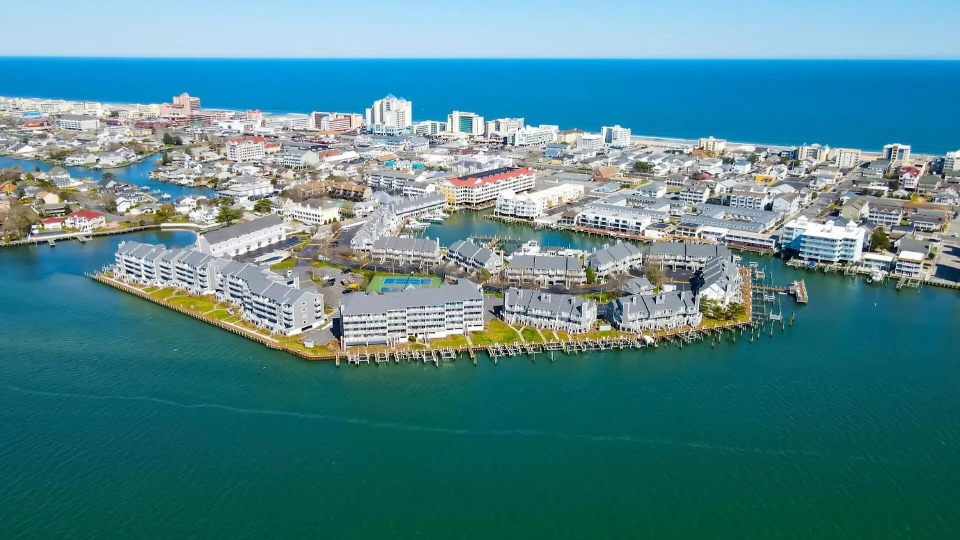 Apartment Harbour Island 403m *