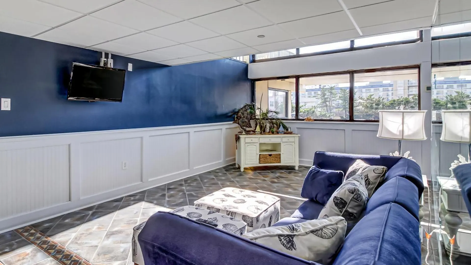 Apartment 9400 Bldg #401 *