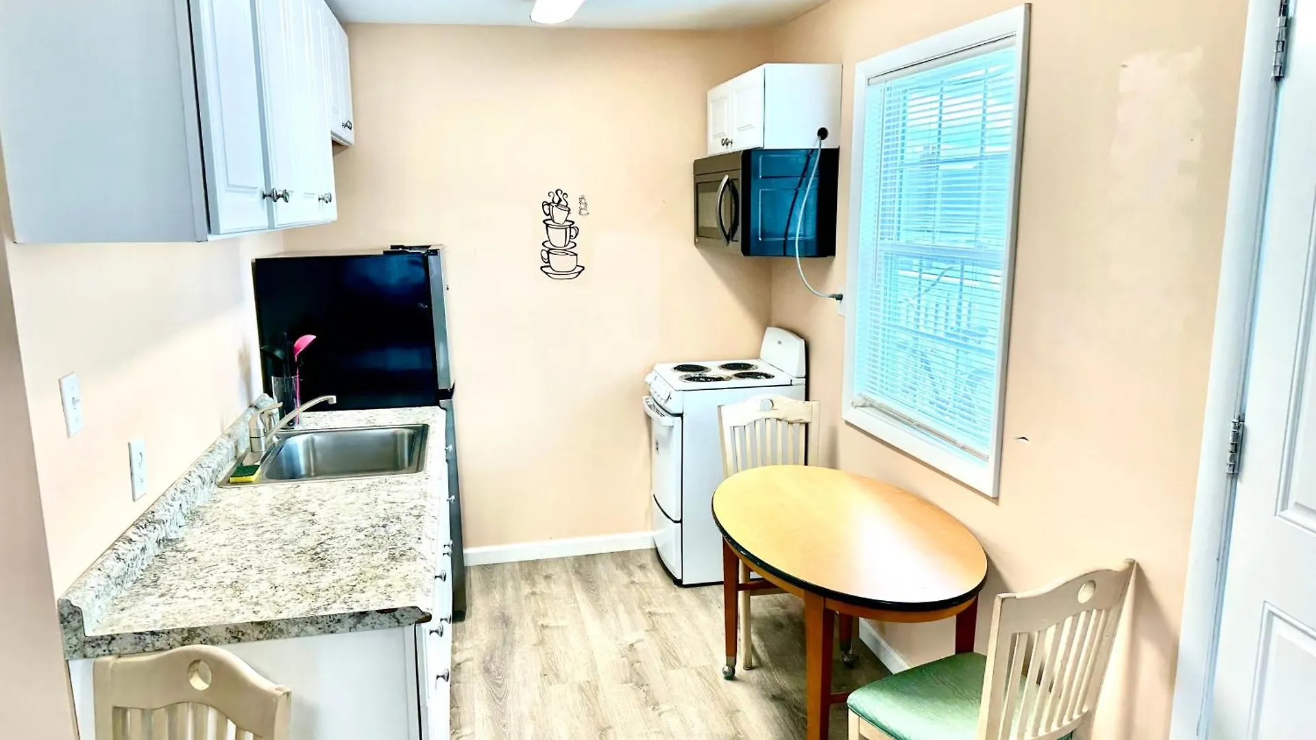 Apartment Bill's *