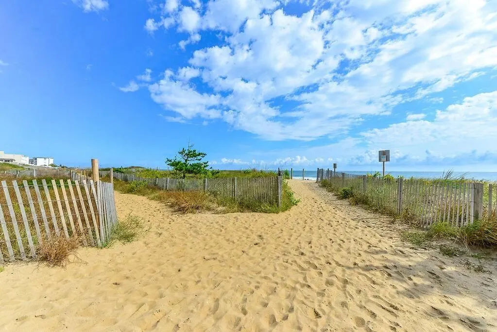 Fountainhead-ocean View Pool Sleeps 4 Apartment Ocean City