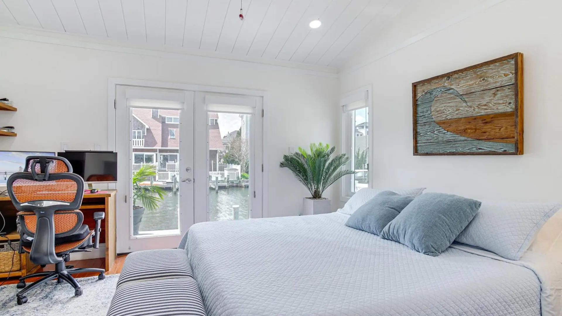 Ocean Retreat With Dock, Kayaks Less Than 1 Mi To Holiday home