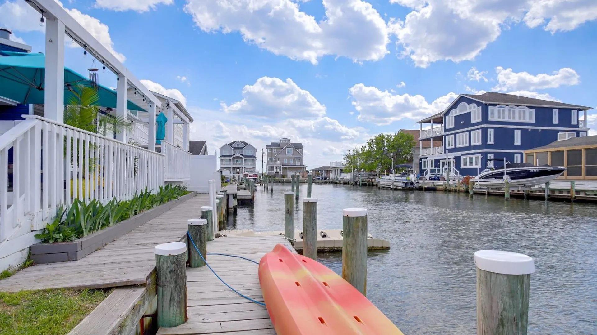 Holiday home Ocean Retreat With Dock, Kayaks Less Than 1 Mi To