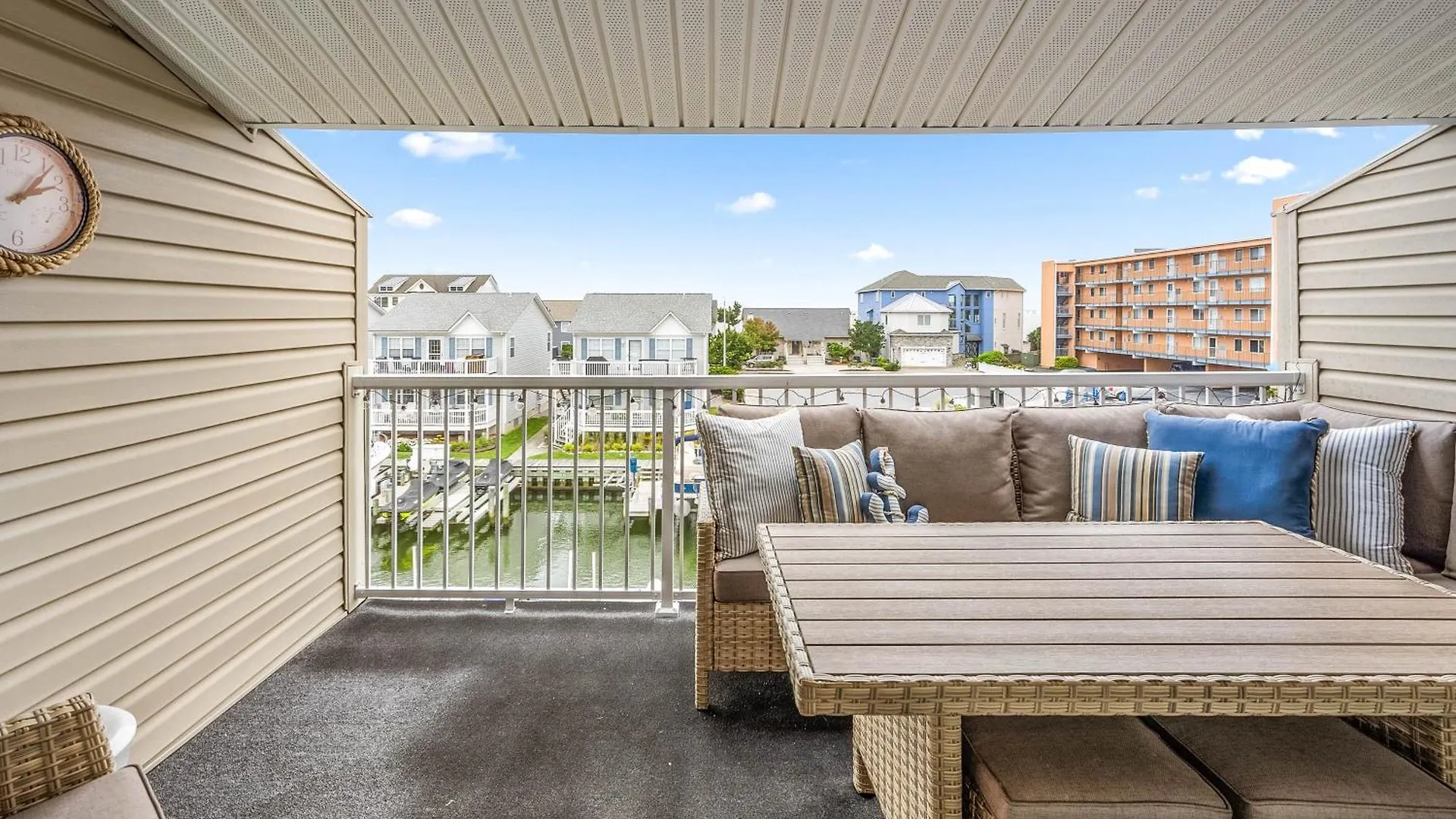 2 Bedroom Bayside With Pool In Ocmd Ocean City