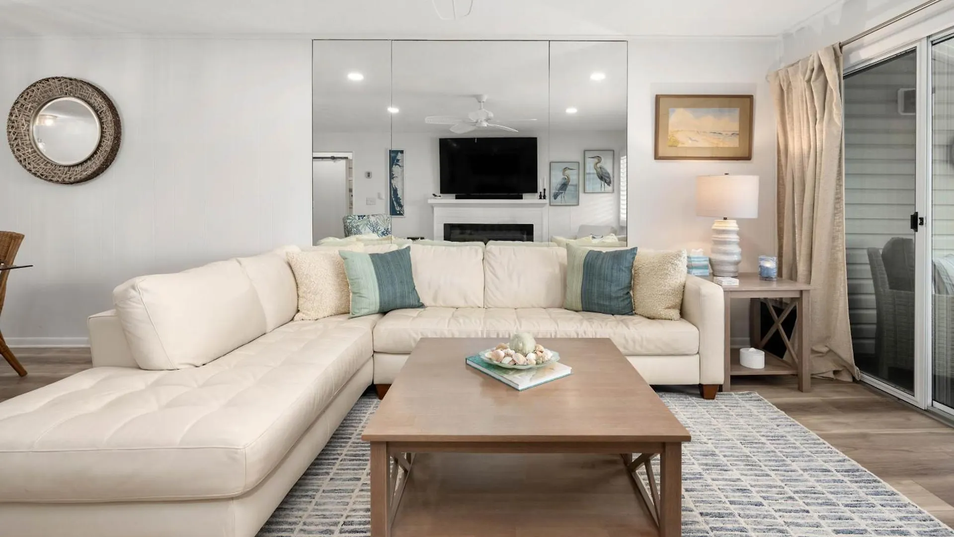 2 Bedroom Bayside With Pool In Ocmd * Ocean City